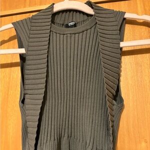 EUC Express sleeveless sweater